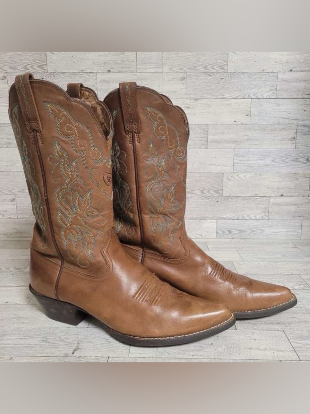 Ariat Brown Leather Western Heeled Cowboy Boots